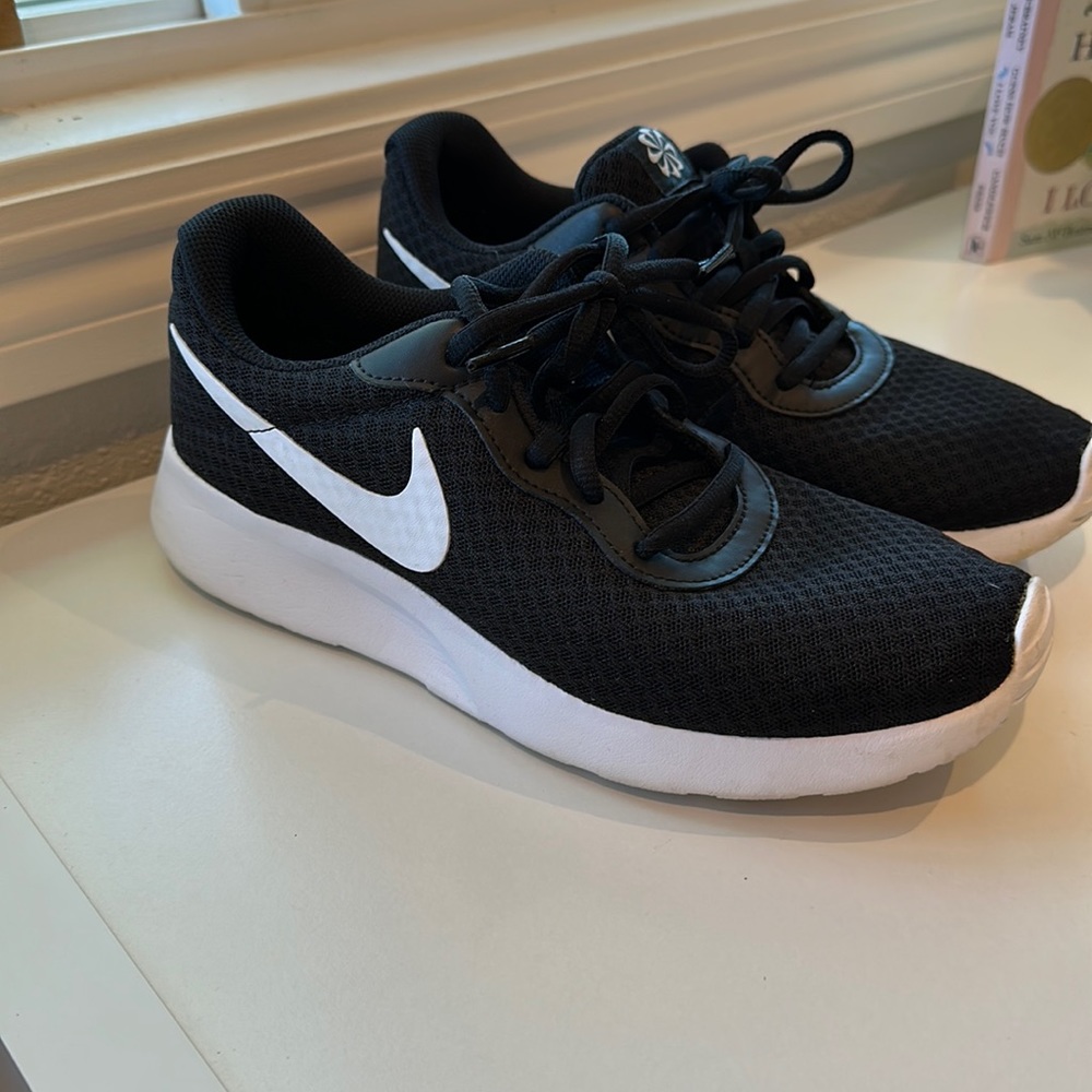 Nike tannin